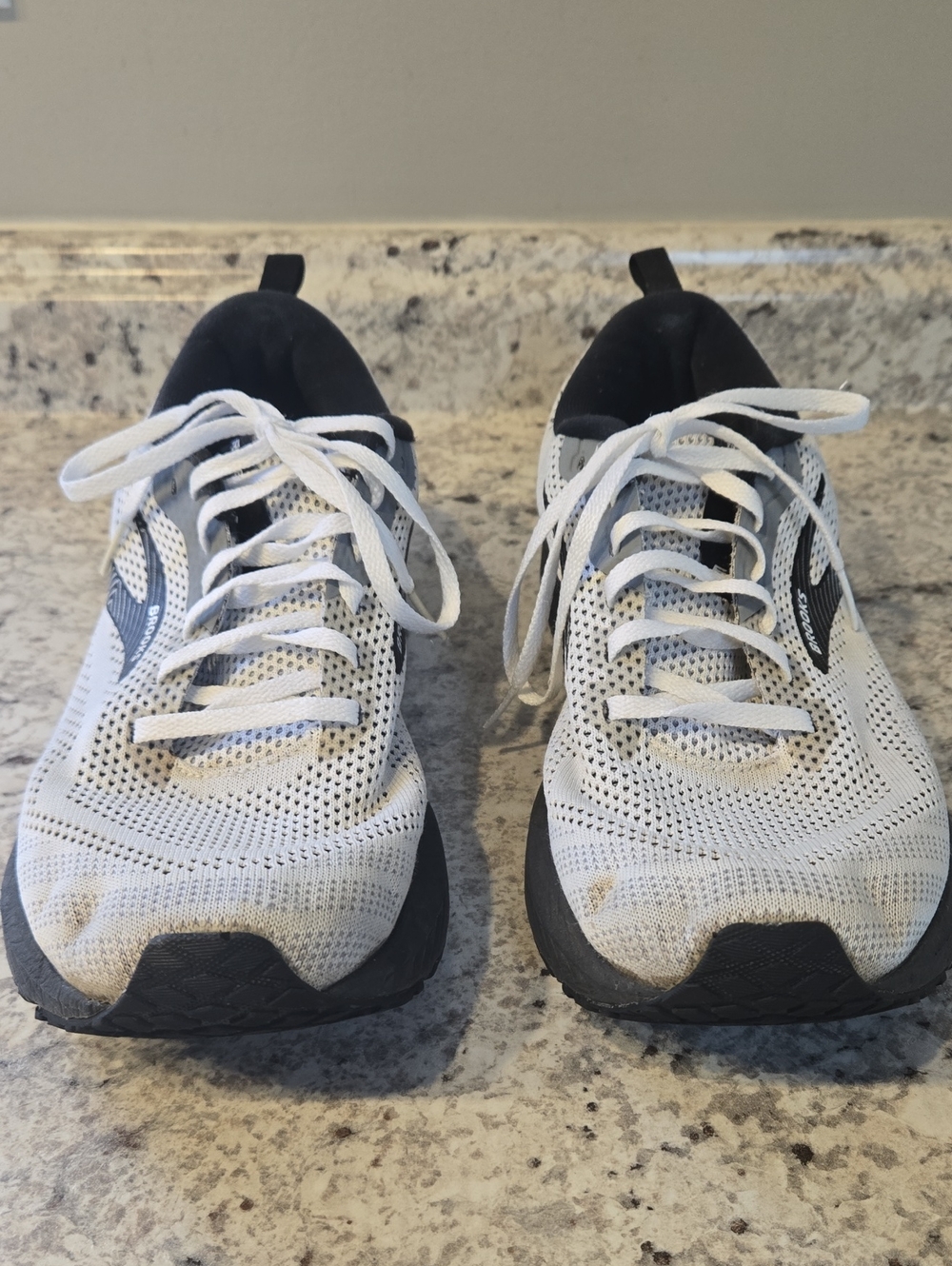 Brooks Revel 6 Men’s Running Shoes - Picture 4 of 12